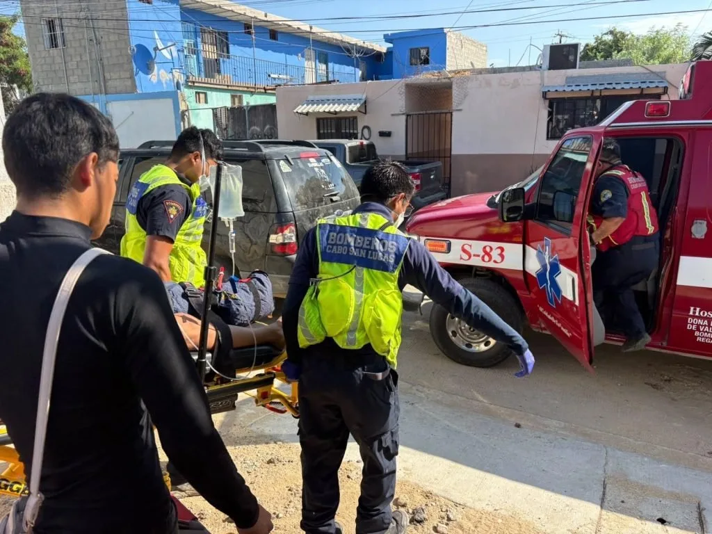 Unidad del H. Cuerpo de Bomberos y Rescatistas de Cabo San Lucas