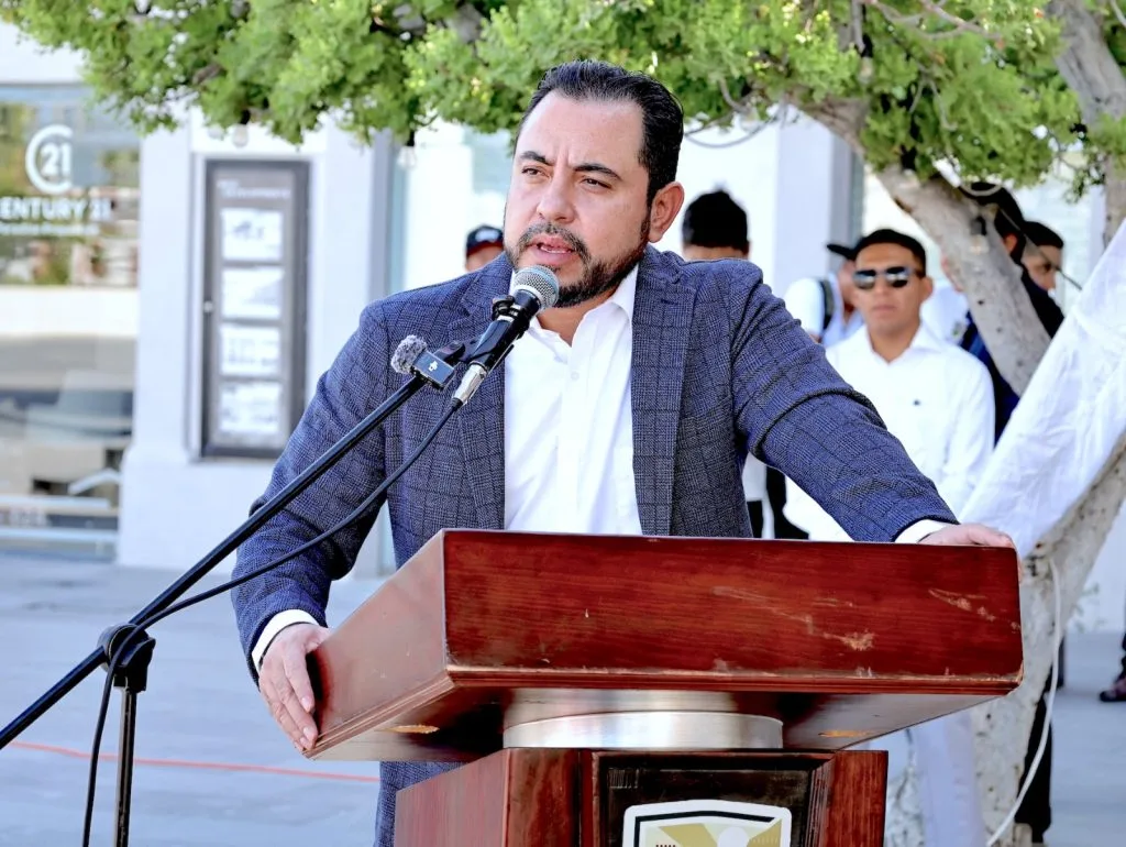 El presidente municipal de Los Cabos presenta avances de su administración