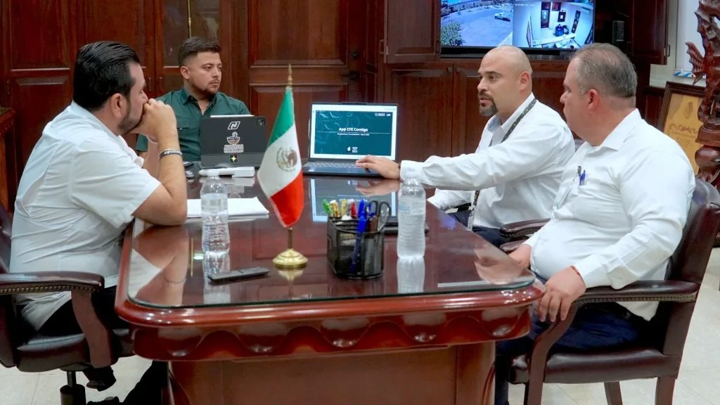 Reunión entre autoridades del Ayuntamiento de Los Cabos y la Comisión Federal de Electricidad