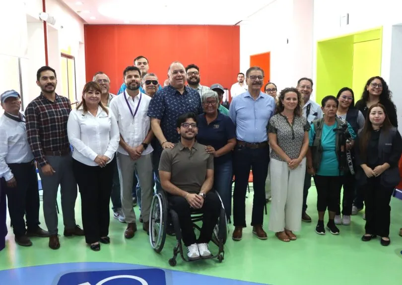 Autoridades del SNE-BCS y de Fundación Teletón anuncian el Empleotón en La Paz.