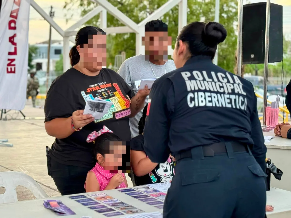 La Paz Municipal Cyber Police officers handle digital crime reports